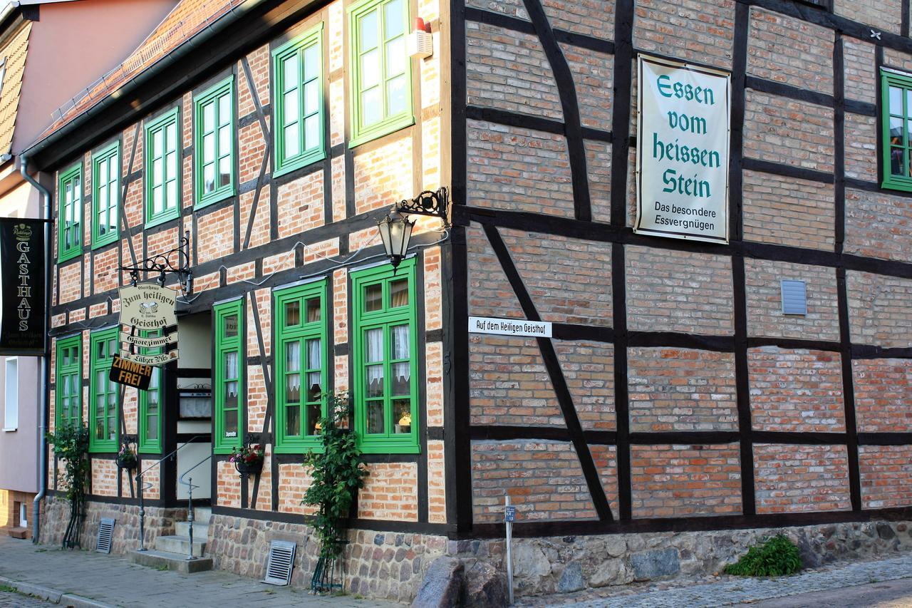 "Zum Heiligen Geisthof" Parchim Exterior photo